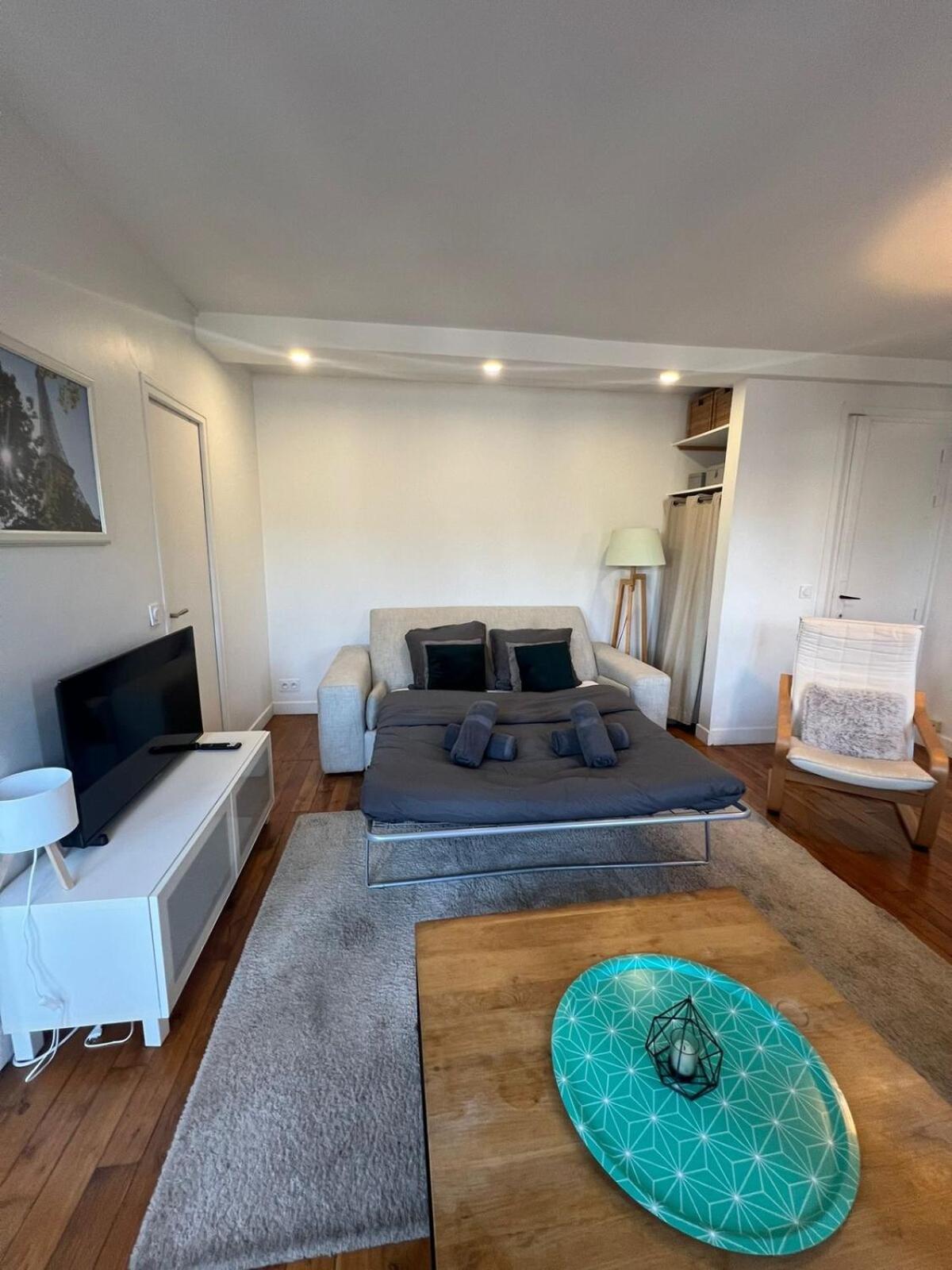 Luxury Flat Tour Eiffel 16e Paris