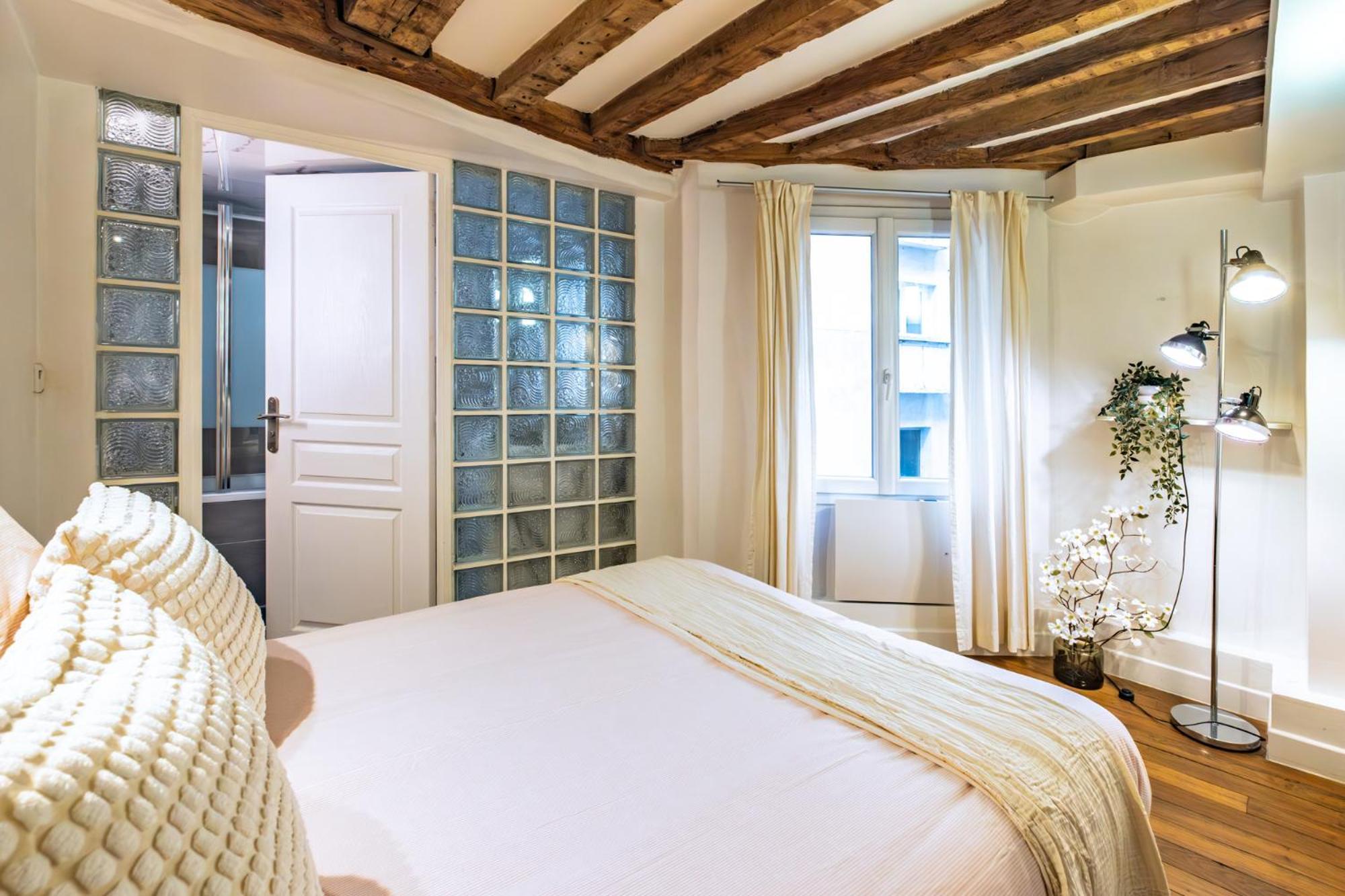 Apartment 6 Guests Charme Opera De