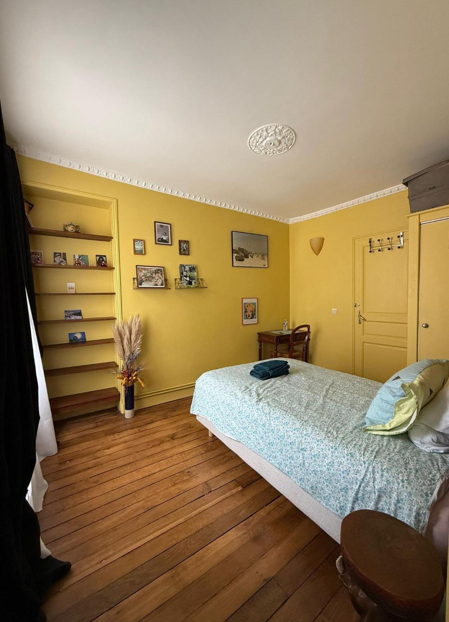 Hospedagem domiciliar Bergere Opera Trevise - 2 Connecting With Private Bathroom And 1 Study - 35 M2 *