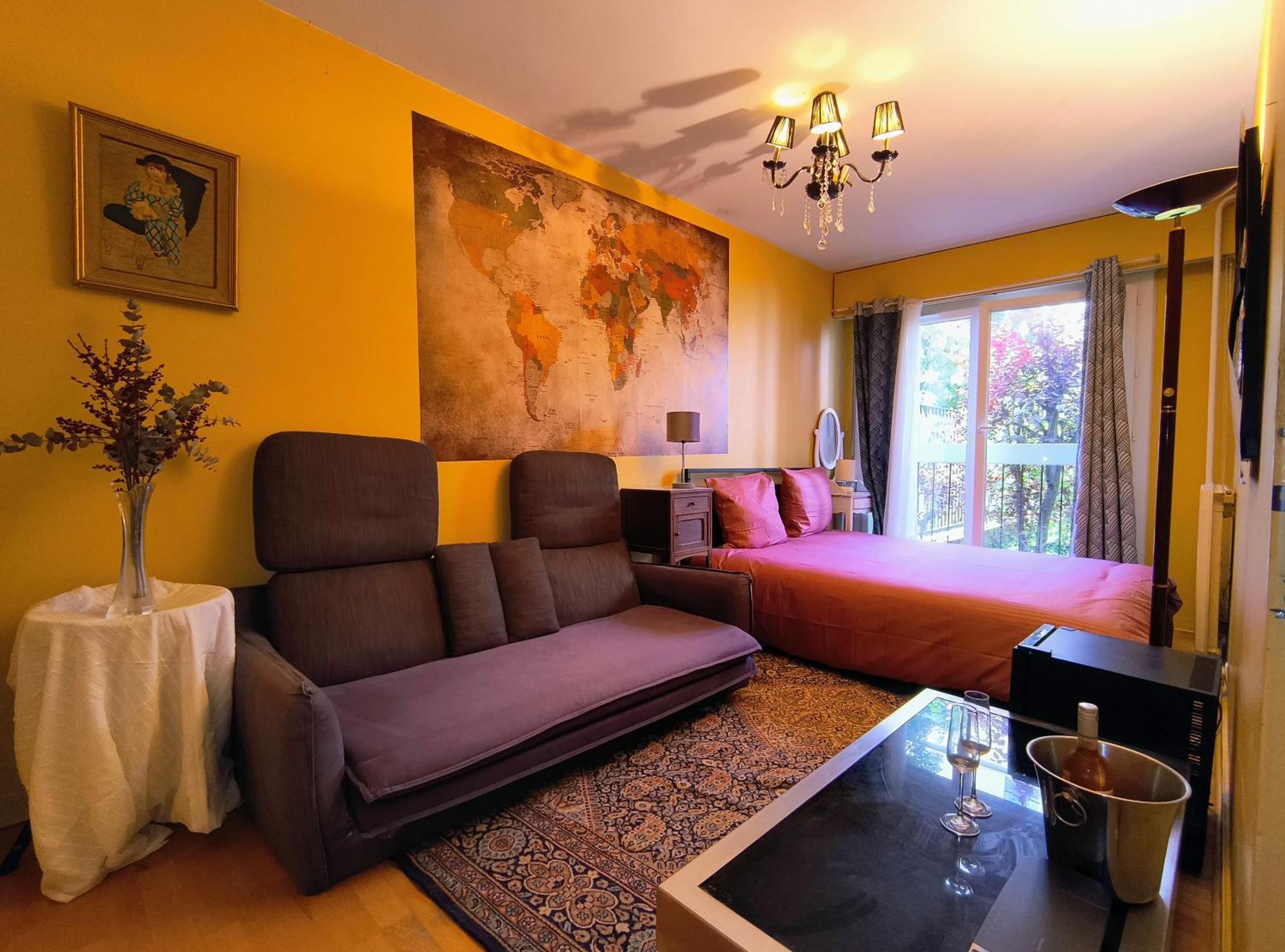 Homestay Inclusive 12min From Eiffel Tower
