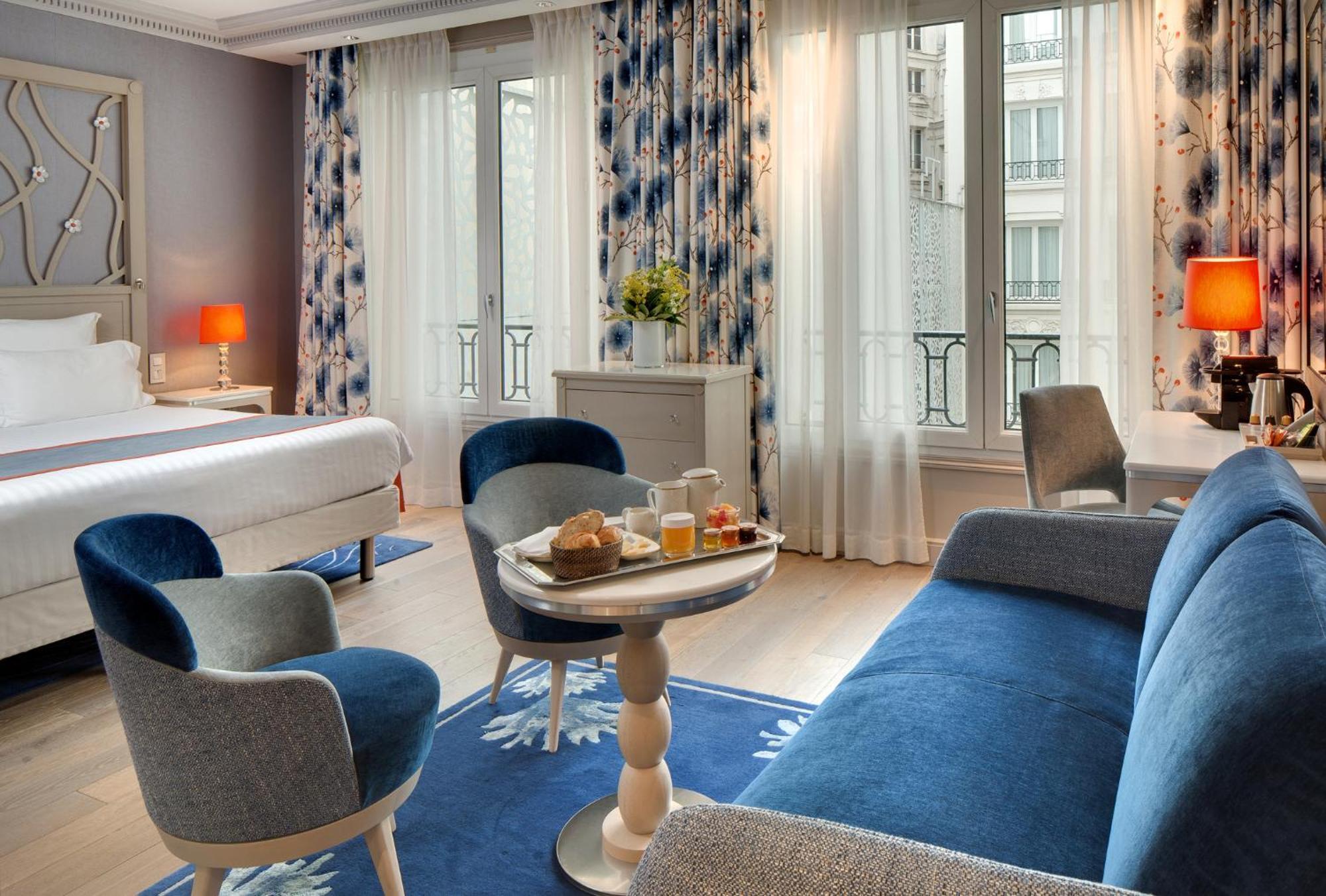 Hotel Rochester Champs Elysees Paris