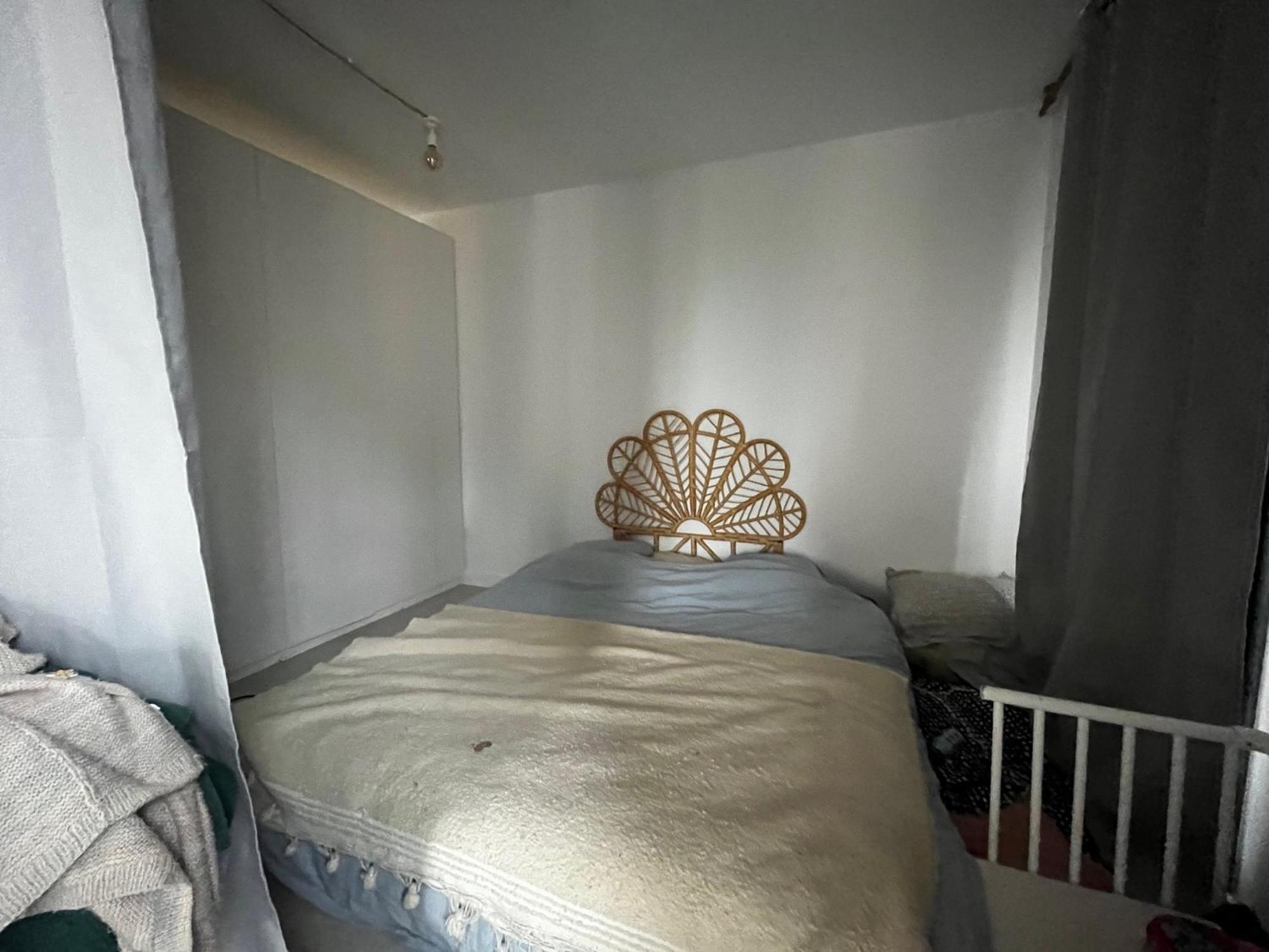 Homestay Un Parisien Atypique - An Atypical Parisian *