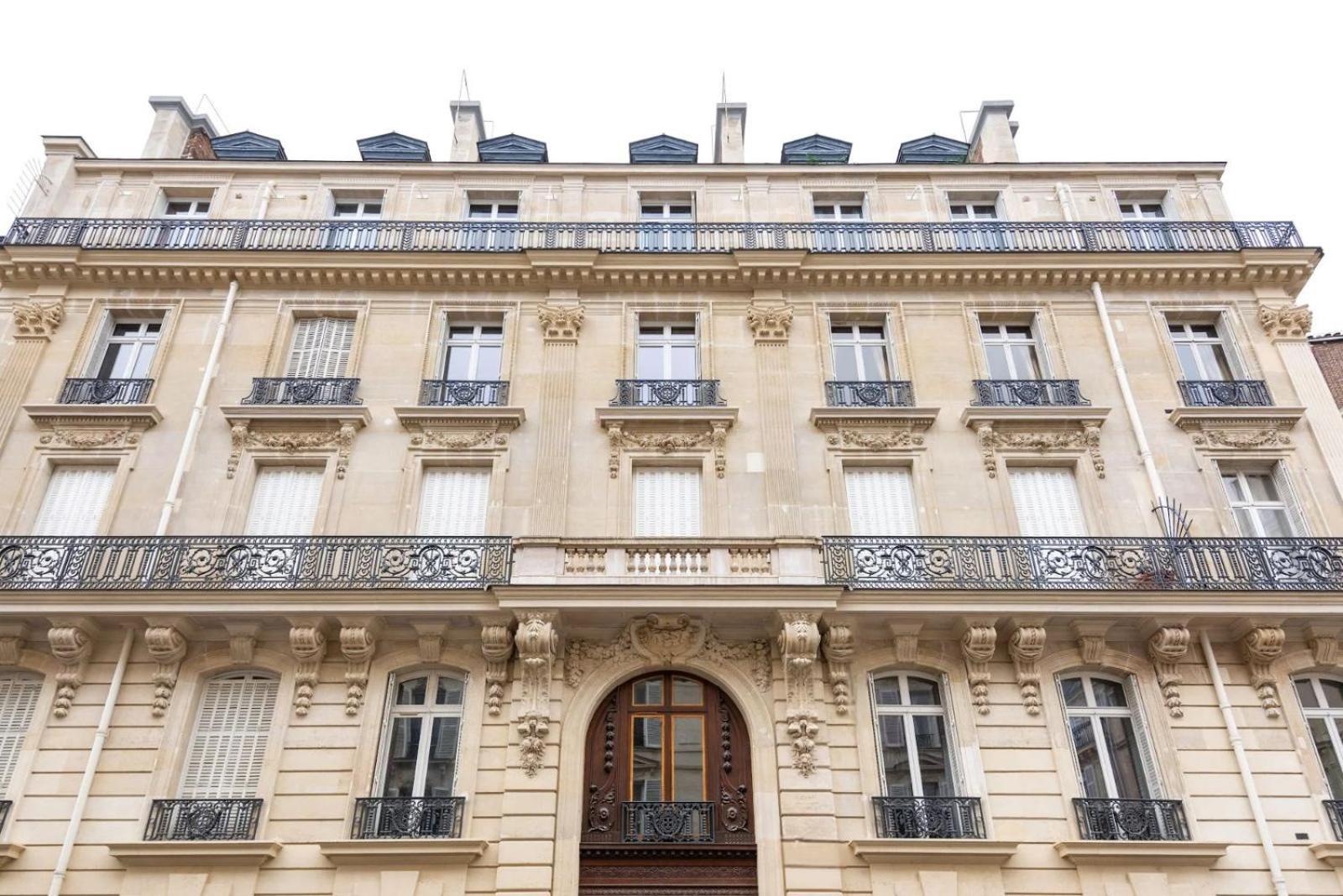 Sweett - Artois Haussman * Paris