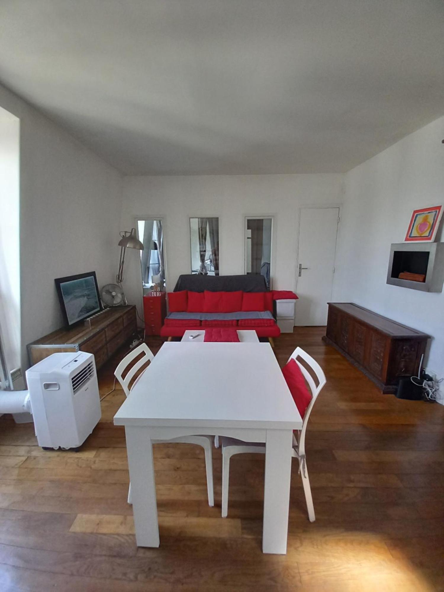 Apartment Batignolles Pour 2 Pers *