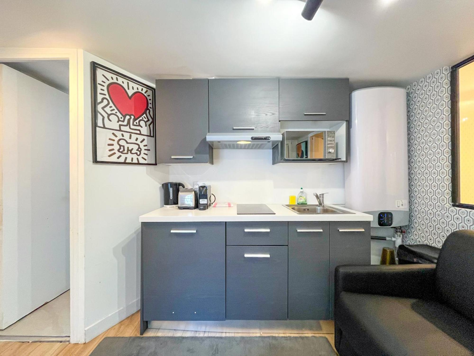 Urban Flat 150 - Pretty Flat In Center Of