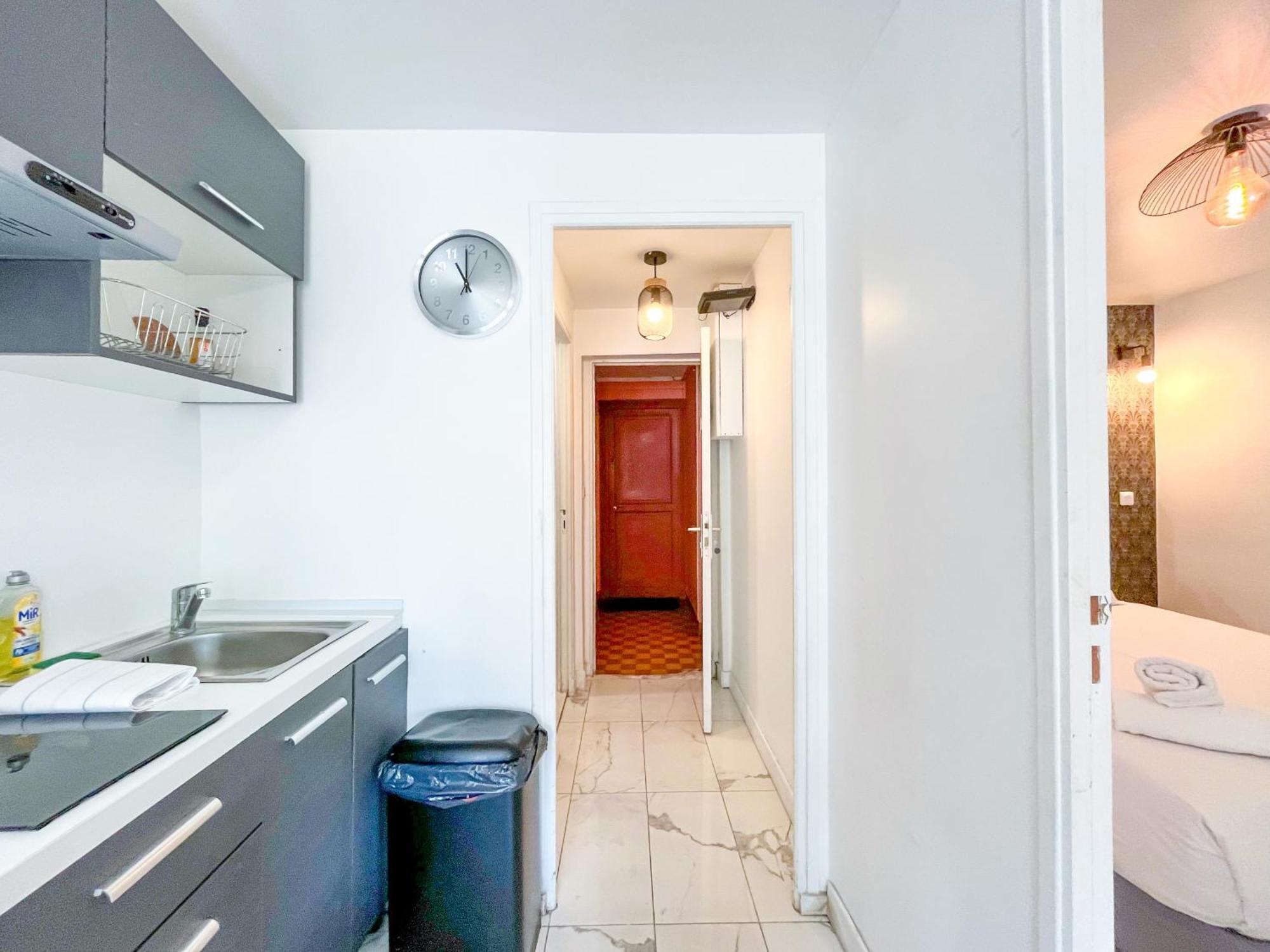 143 - Urban Charming Flat In Center Of *