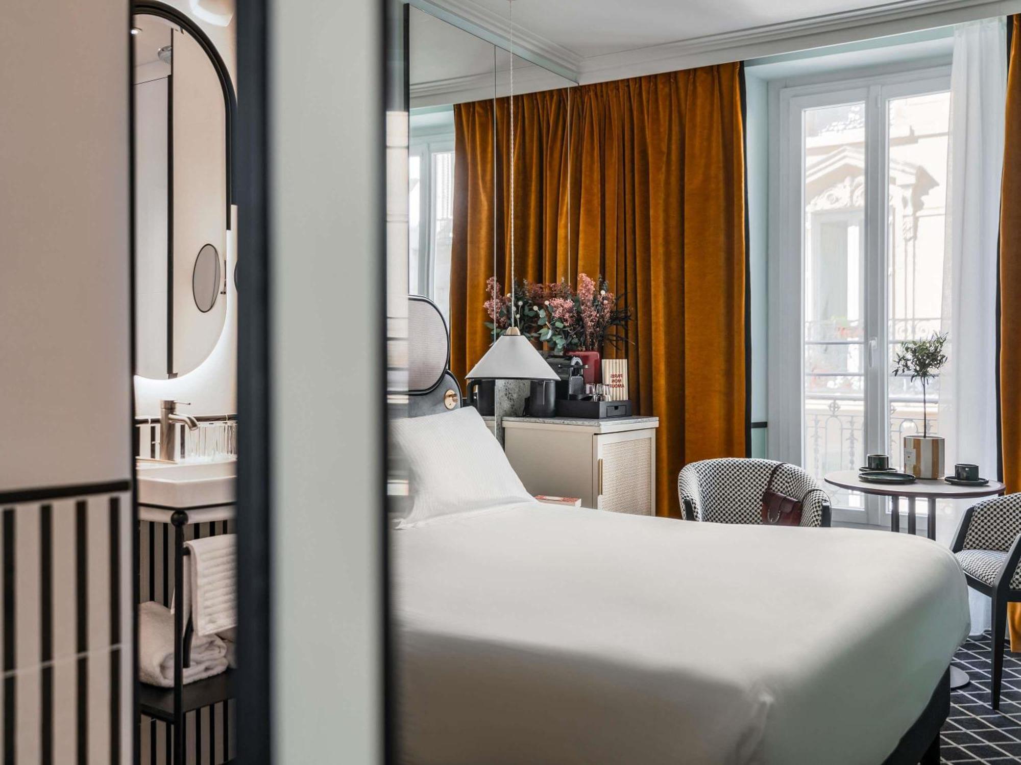 Faubourg Galant - Handwritten Collection Paris