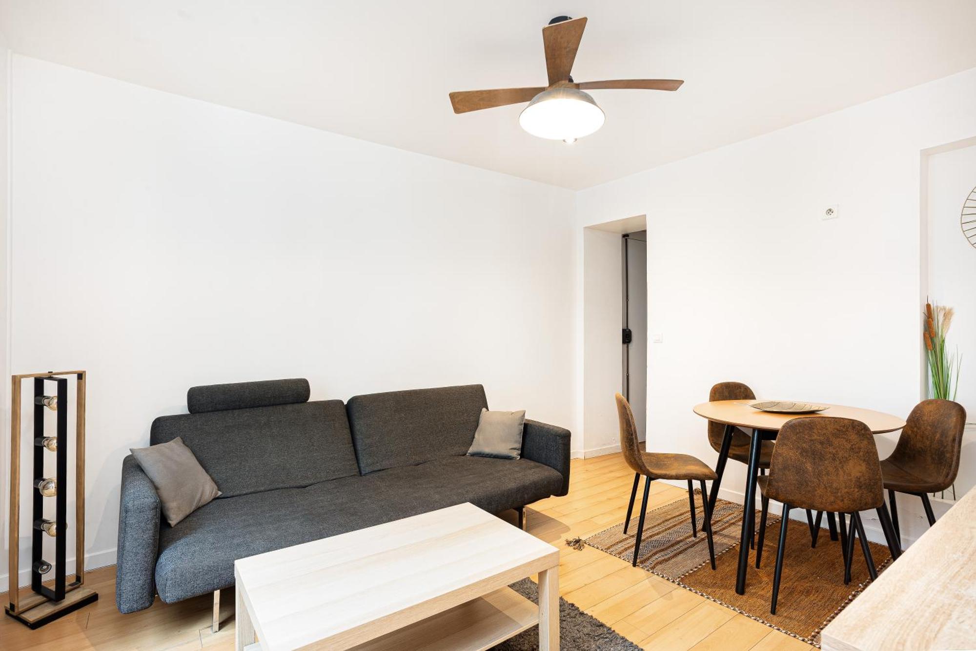 Apartment Center Republique
