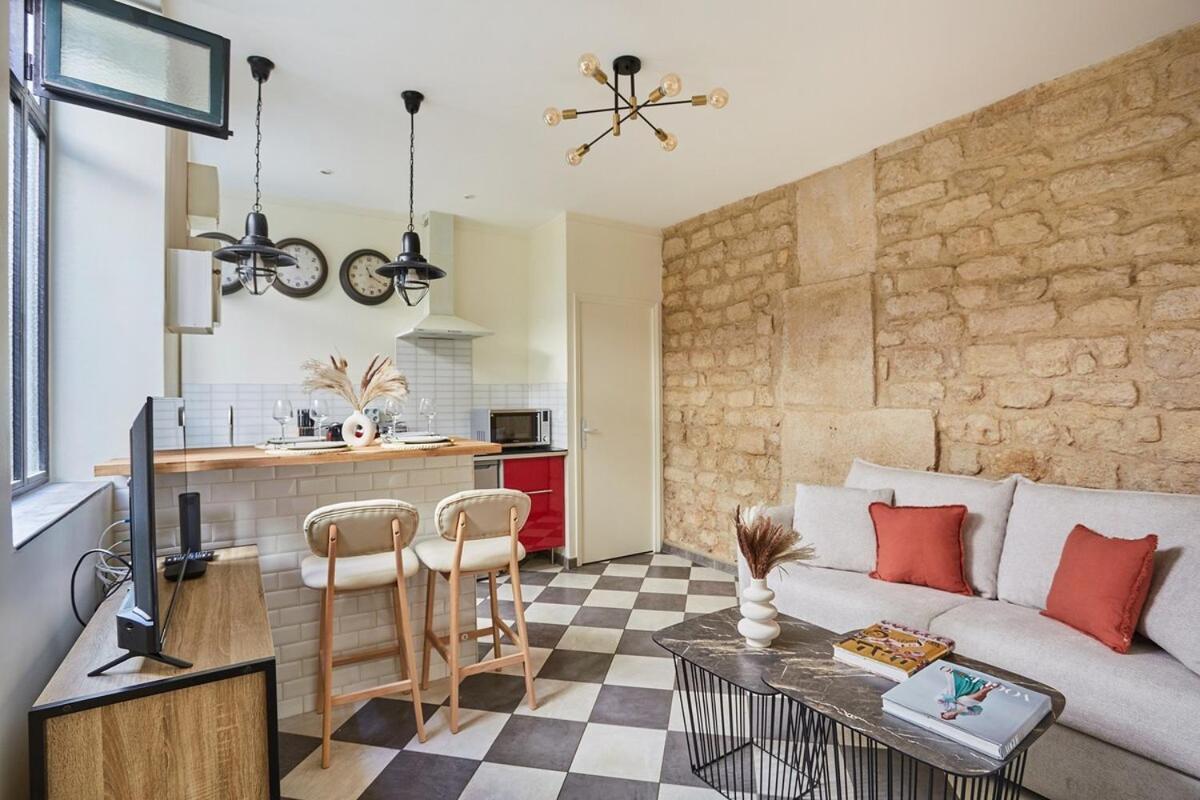 Center Of By Prestige Apartment