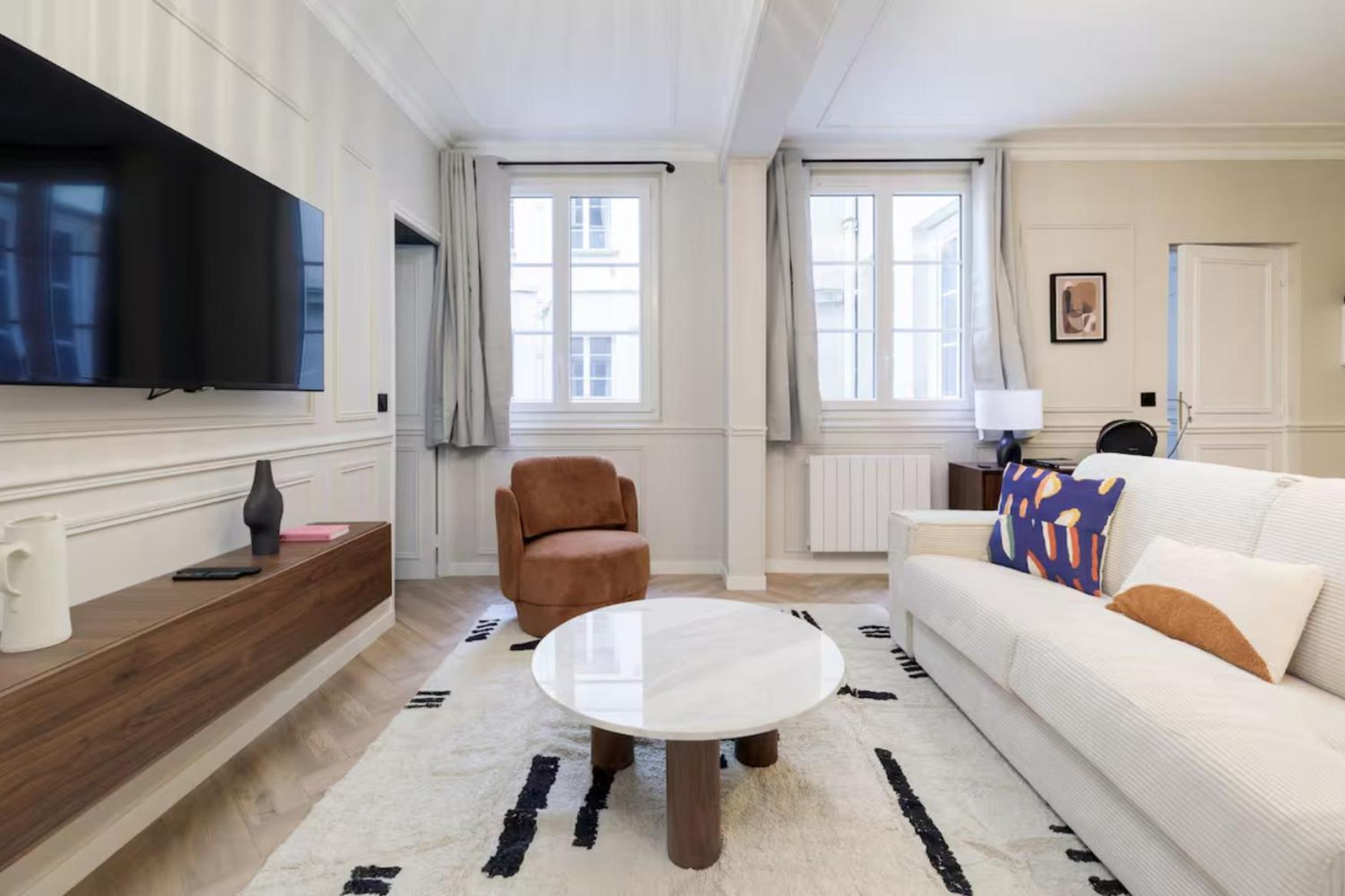 Poetic - Louvre Apartment Paris