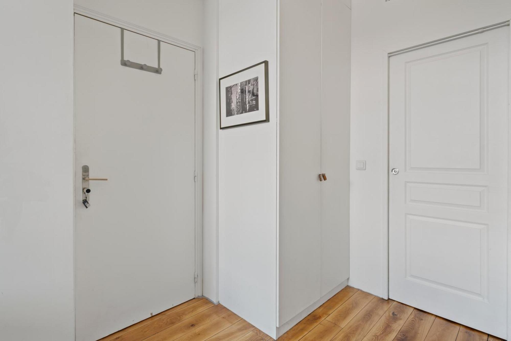Apartment Opera Cube
