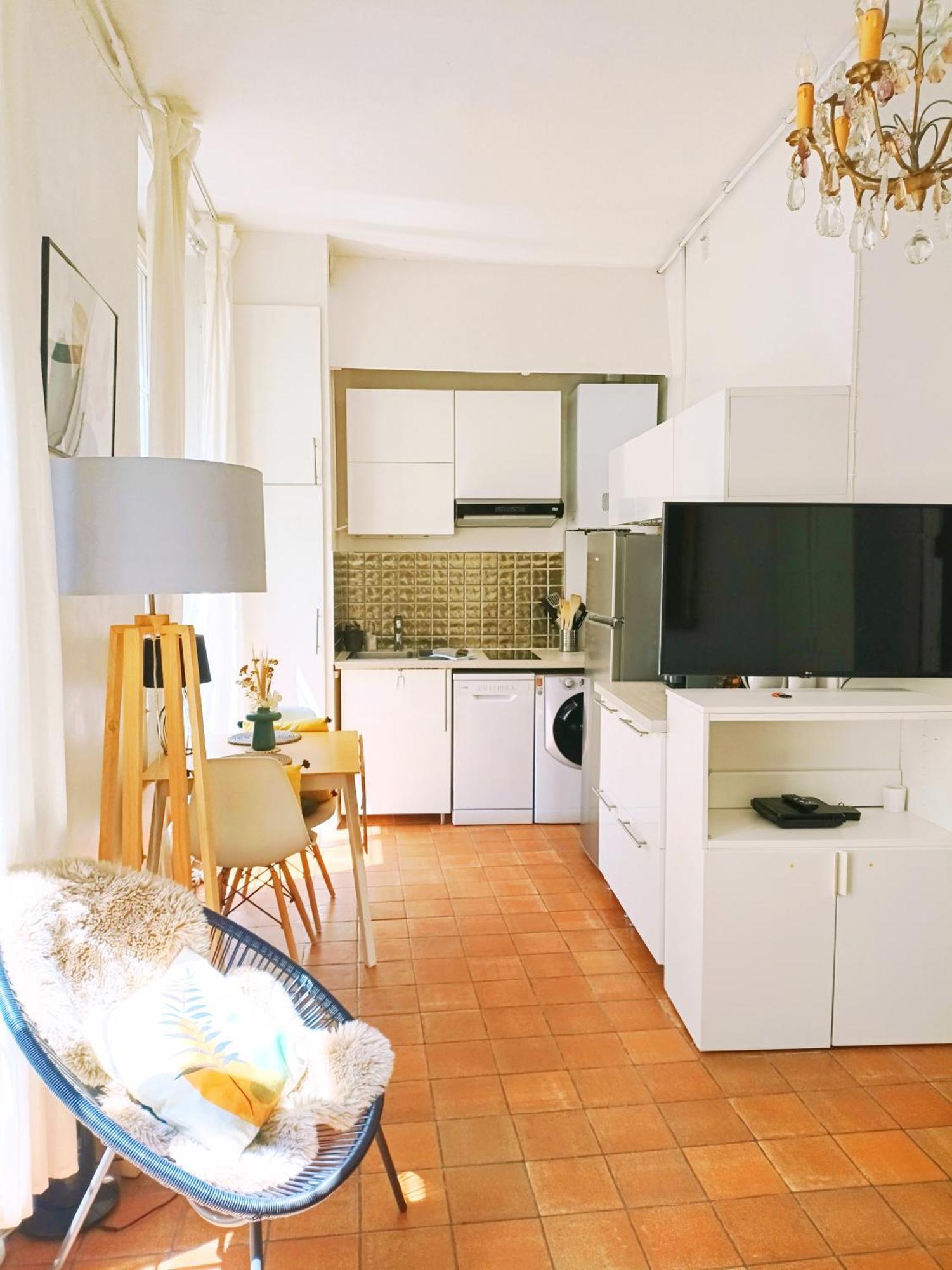 Charming 1 Bedroom In Upper Marais * Paris