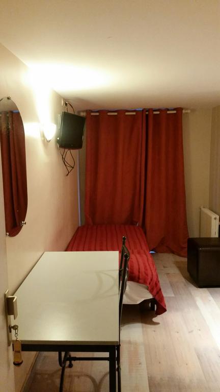 Victory Galou Hotel *