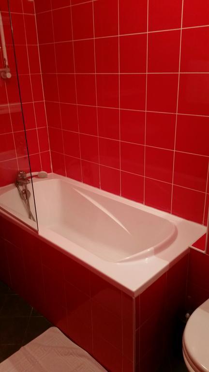 Hotel Victory Galou *