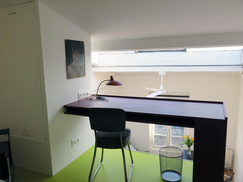 Apartment Mini Loft Roquette Citycosy Paris