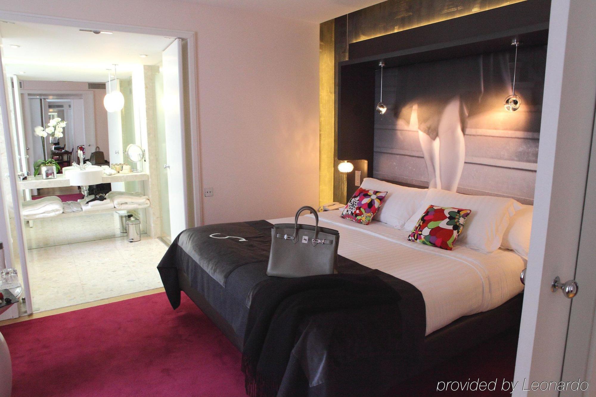 Hotel De Sers Champs Elysees 5*