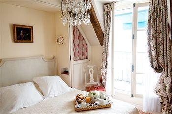 Caron De Beaumarchais Paris
