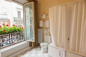 Langlois Hotel 3*
