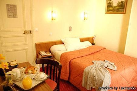 La Vieille France 3* Paris