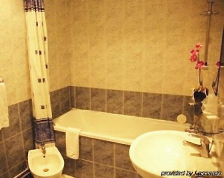 Hotel La Vieille France Paris