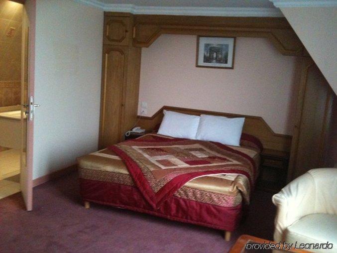 Le Clery Hotel 4*