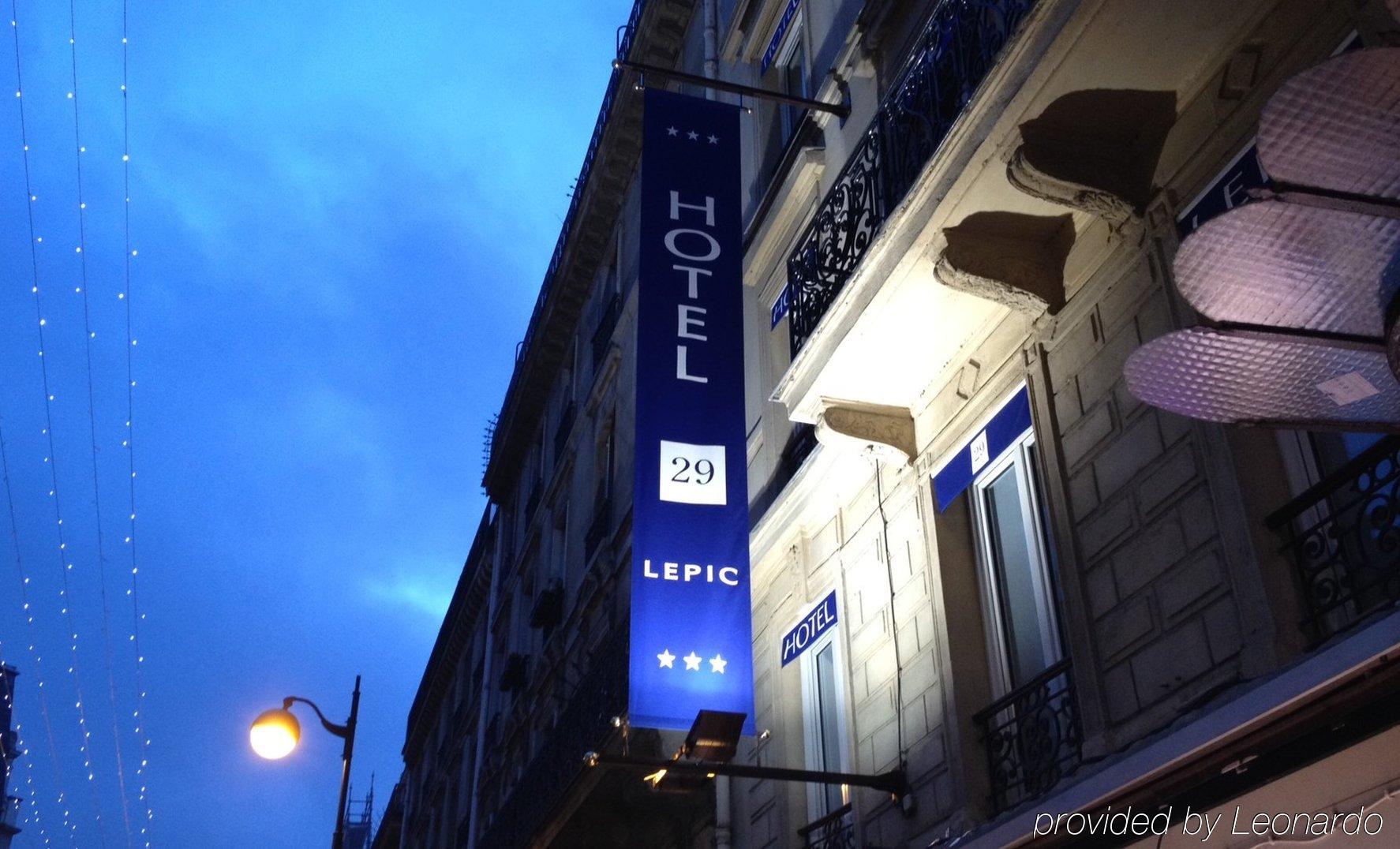 29 Lepic Paris