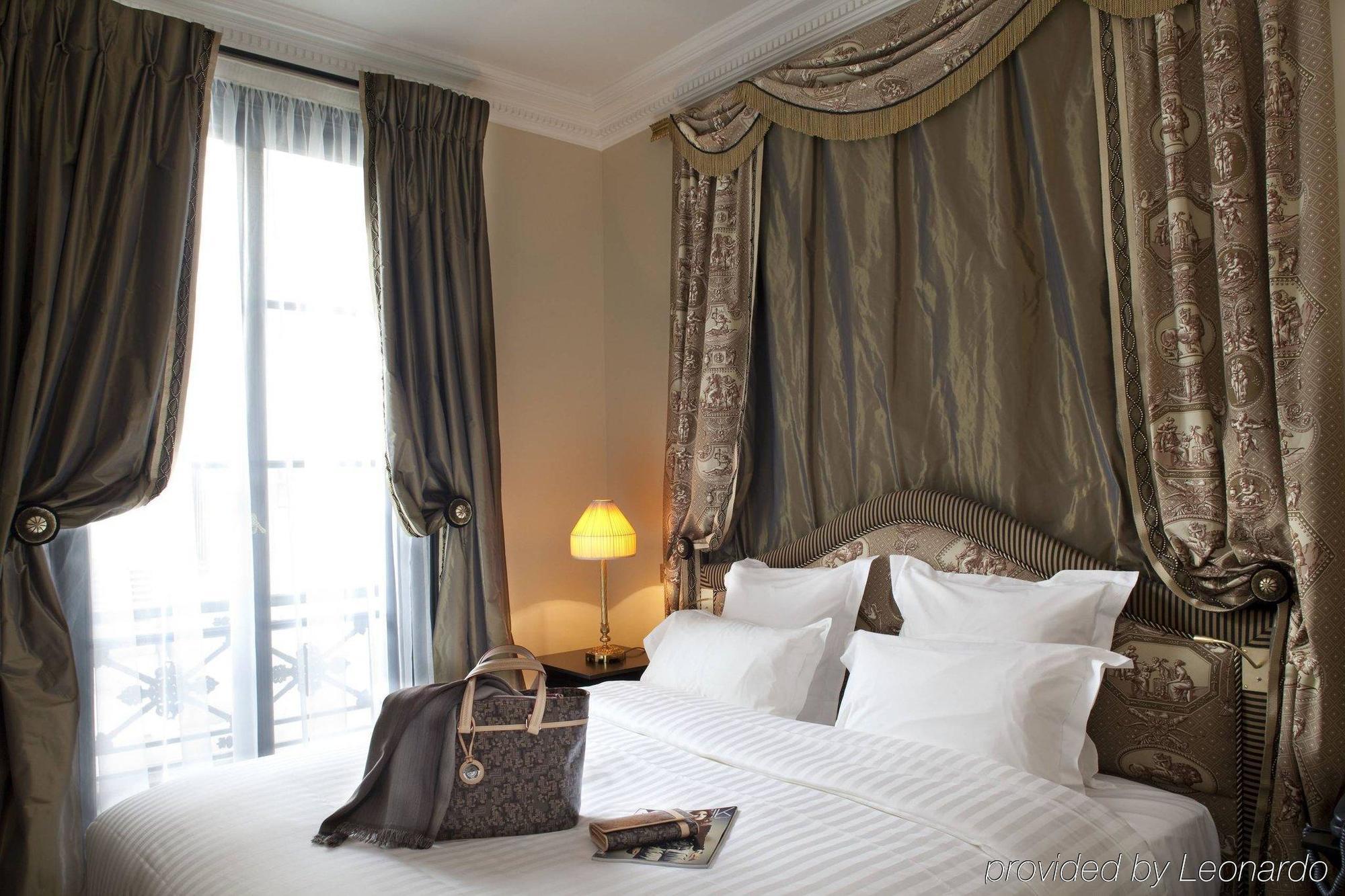 Maison Athenee 4*