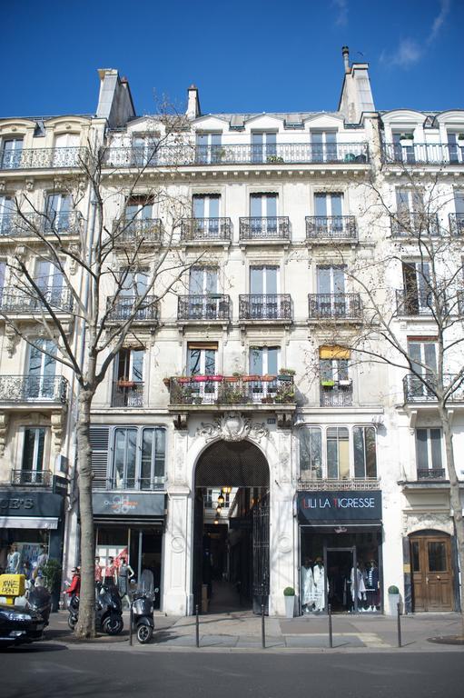 Marvellous Sunbathed 3br At The Heart Of Apartment