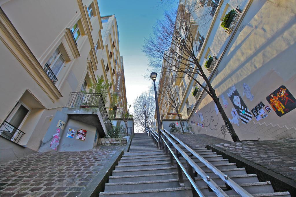 Albergue Caulaincourt Montmartre By Hiphophostels