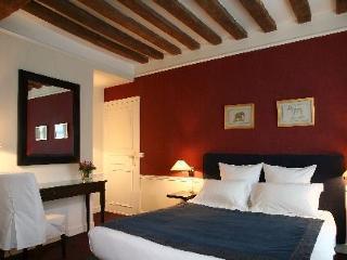 Le Clos Medicis 3* Paris