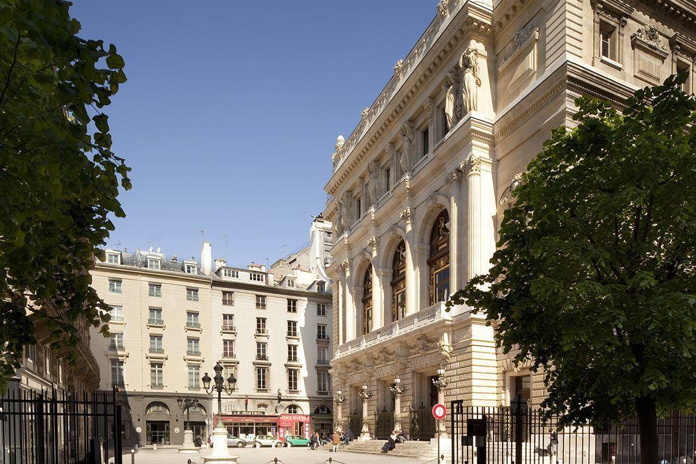 Hotel La Maison Favart 4*