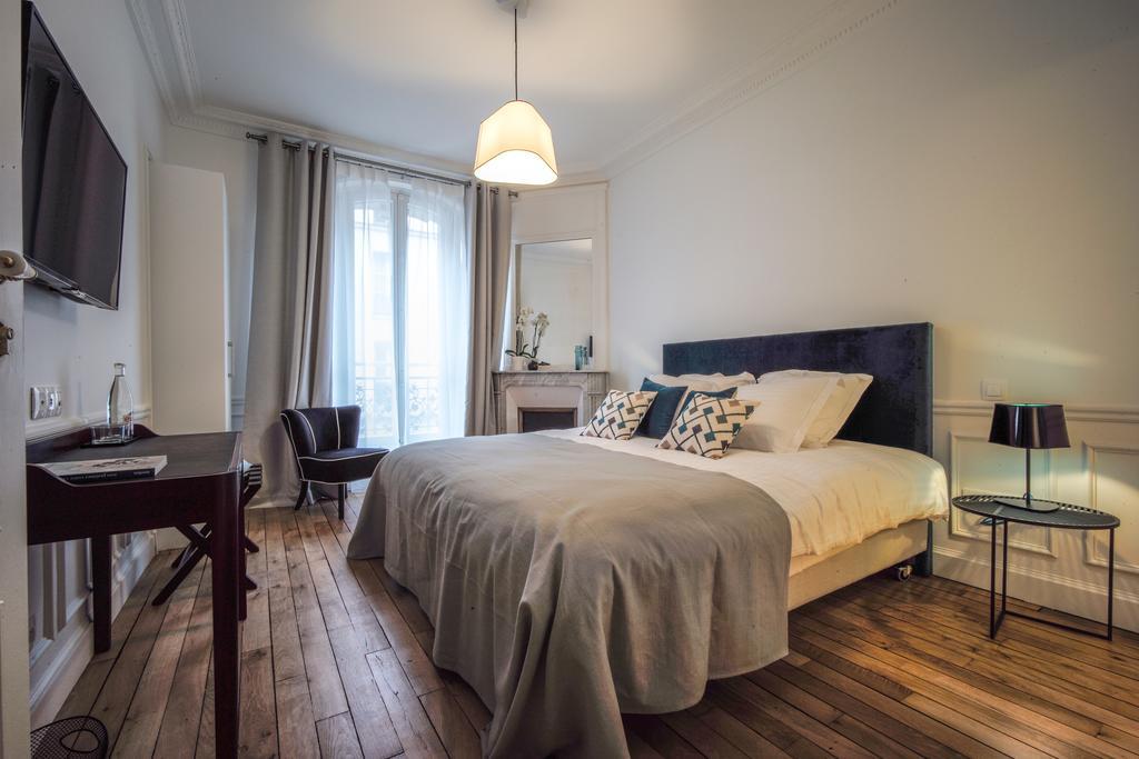 Couette-café Relais12bis By Eiffel Tower Paris