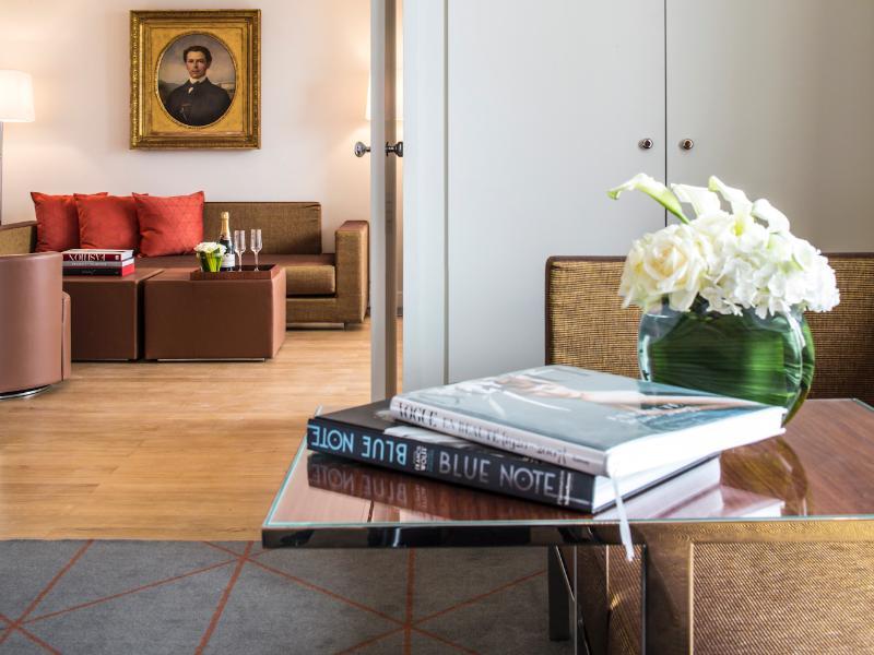 Hotel De Sers Champs Elysees