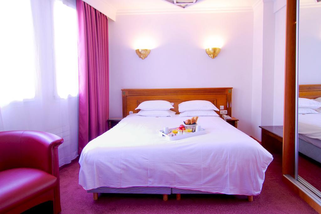 Le Clery Hotel Paris