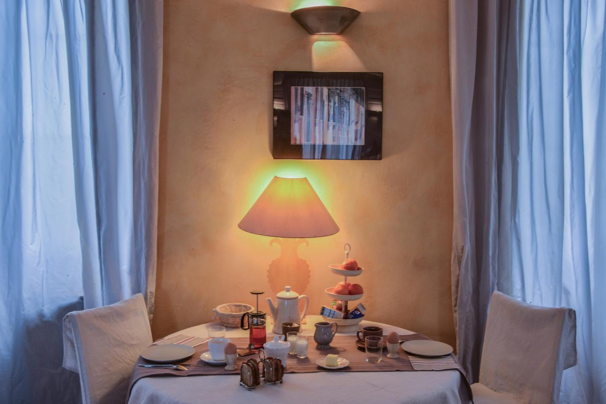 Bed & Breakfast Charmilles Des Cordeliers 3*