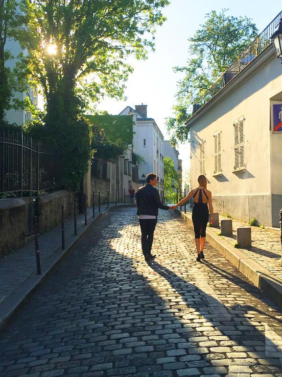Romantic Artist Montmartre