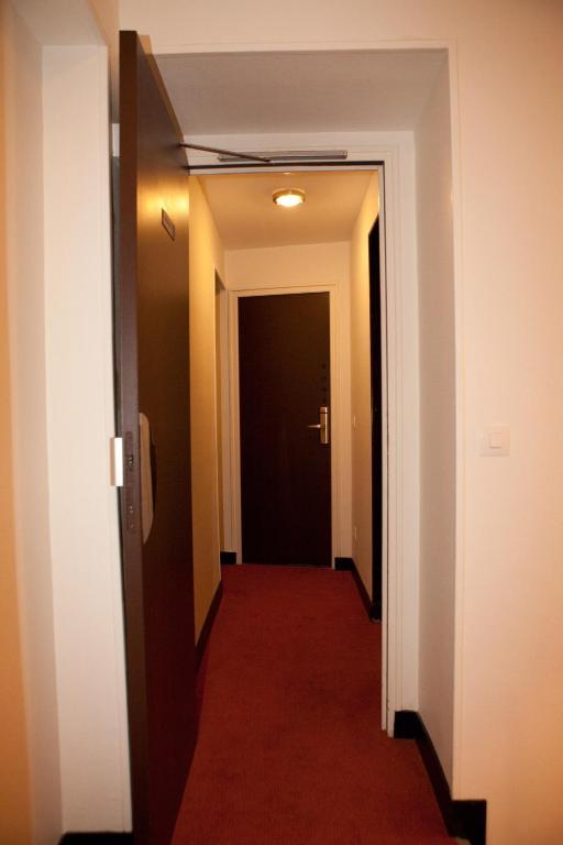 Hotel Royal Wagram 2*