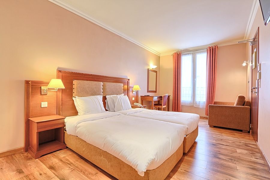 Hotel Ibis Styles Batignolles 3*