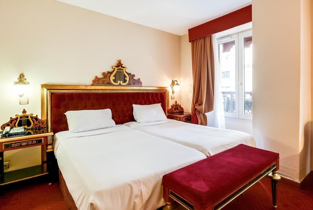 Hotel Opéra Drouot Paris