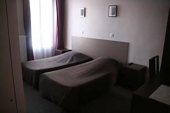 Hotel Du Roussillon Paris