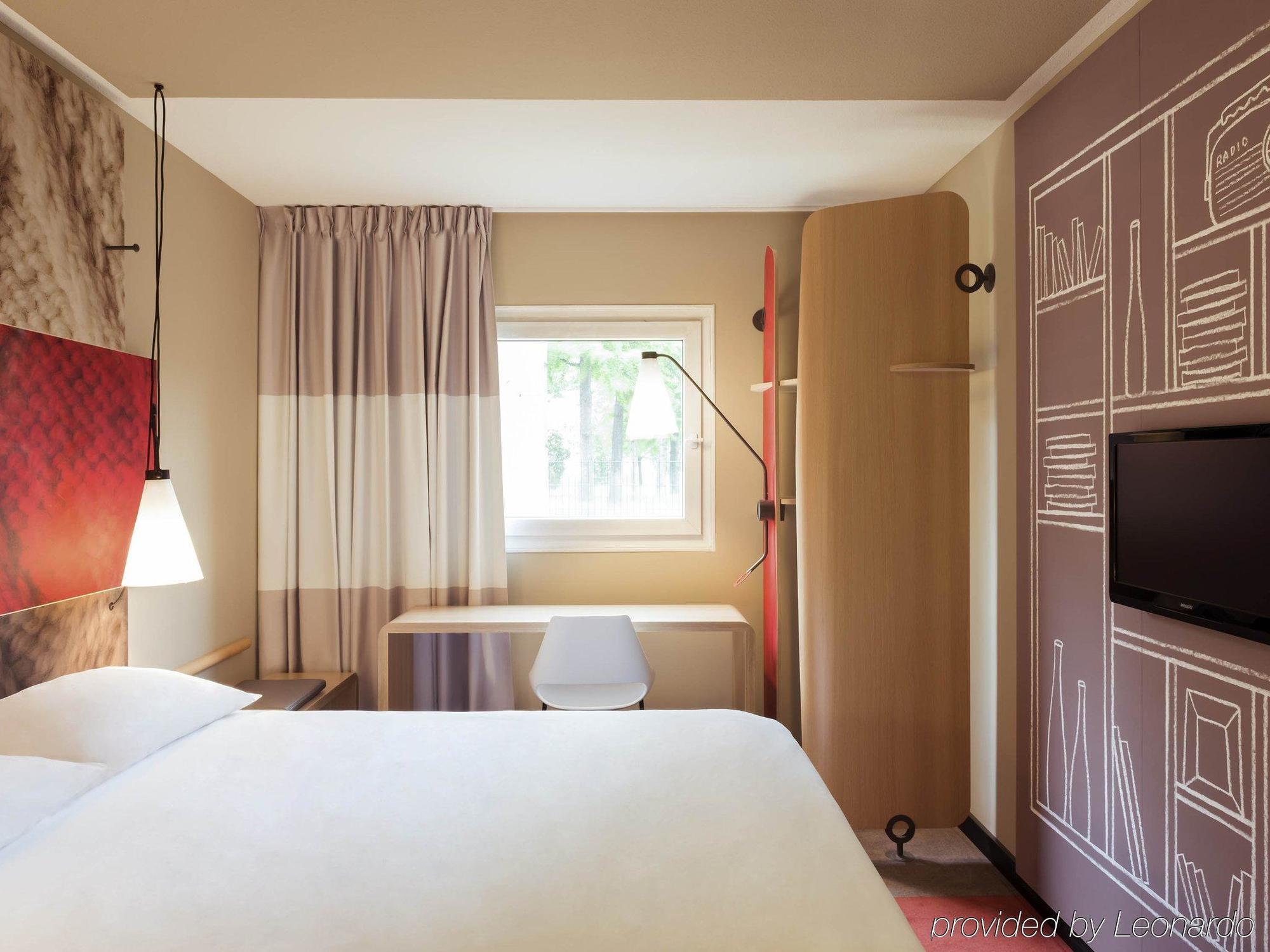 Hotel Ibis Gare Montparnasse 15eme Paris