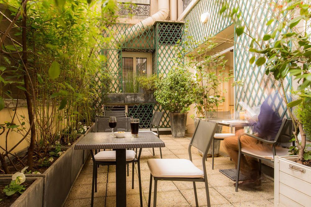 Hotel Toujours & Paris