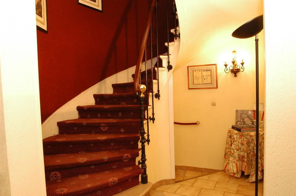 Excelsior Batignolles Hotel 3*