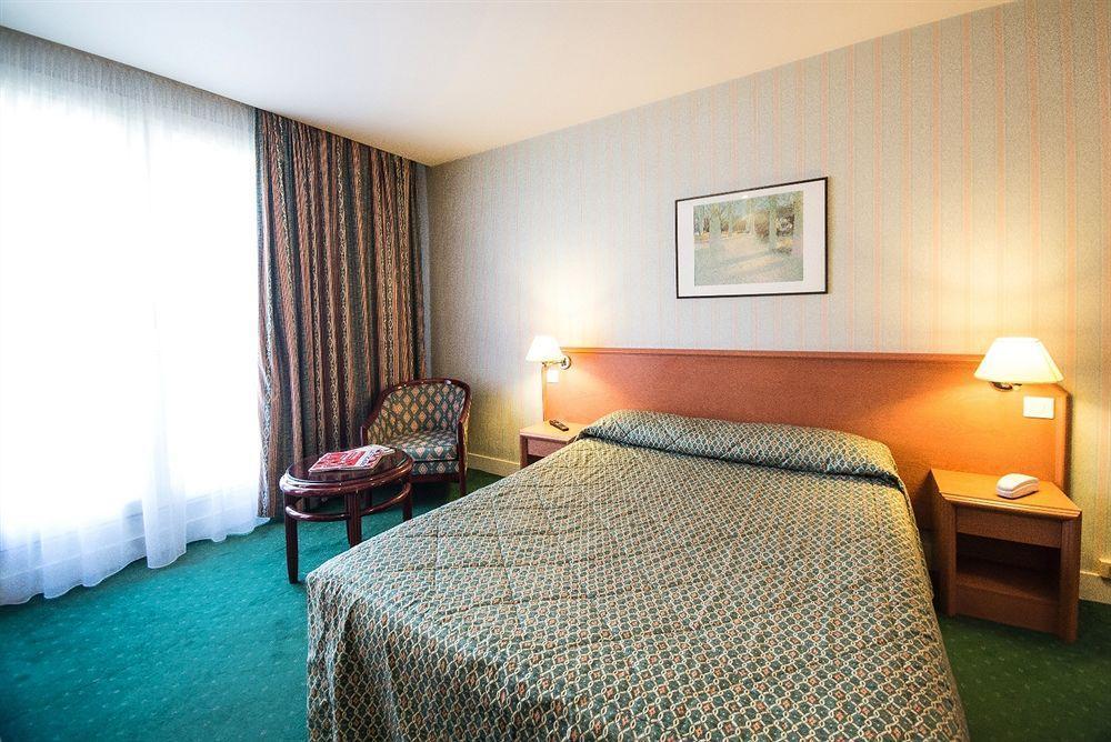 Relais Du Pre Hotel 3*