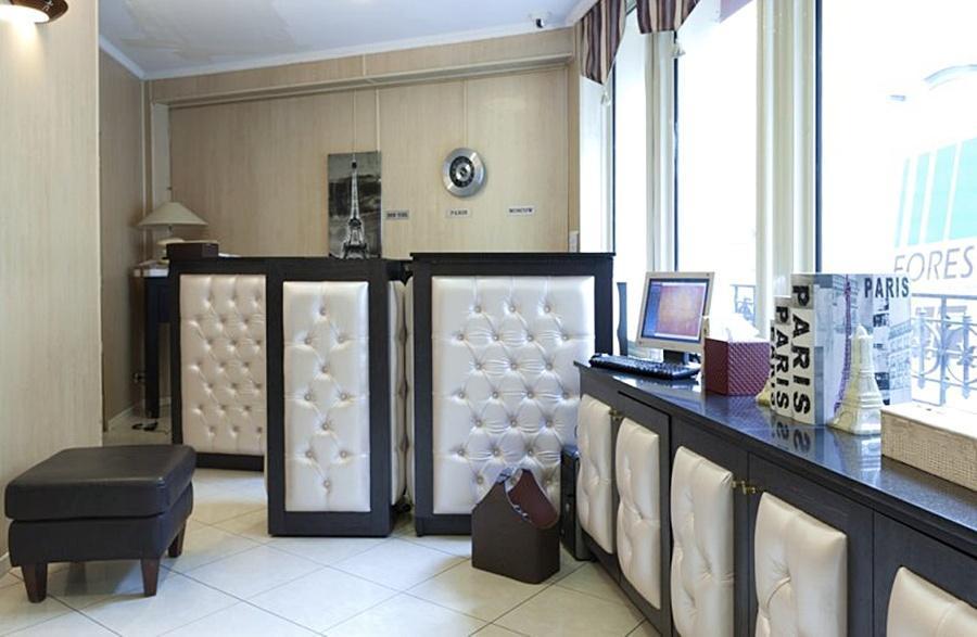 Riviera Renovated Hotel