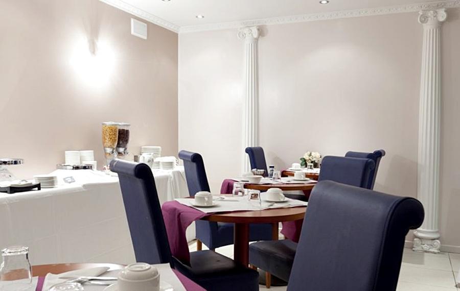 Riviera Renovated Hotel Paris