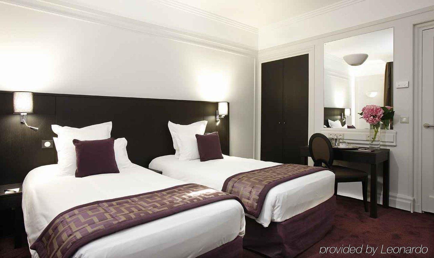 California Champs Elysees 4* Paris