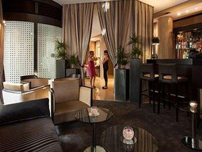 La Du Roy Champs Elysees Hotel 4*