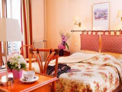 Val Girard Hotel Paris