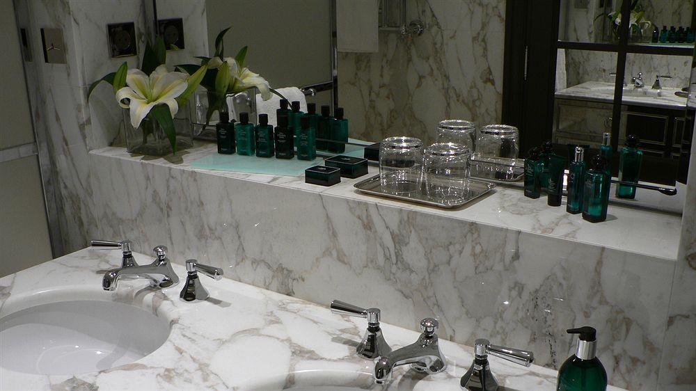 Marquis Faubourg Saint-honore Relais & Chateaux Hotel Paris